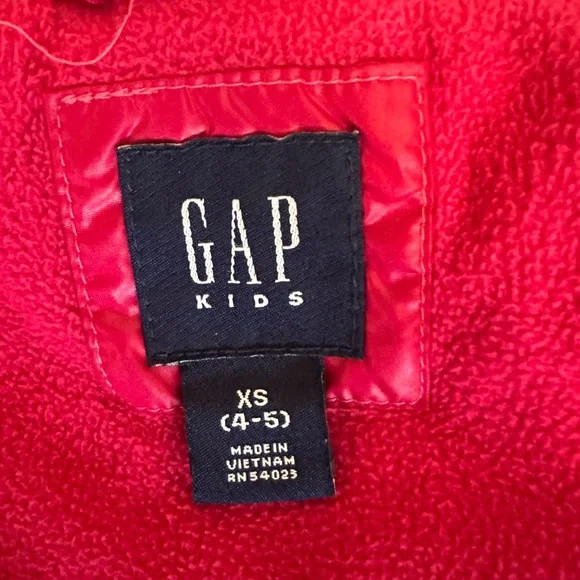 GAP Girls Pink Puffer Vest. Size 4 - 5 - Picture 5 of 6